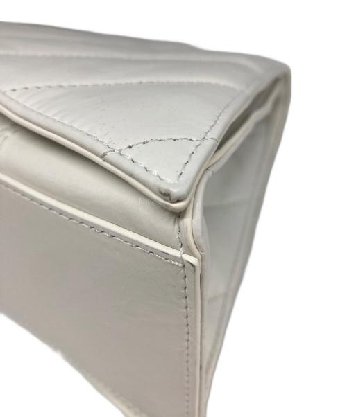 BALENCIAGA（バレンシアガ）BALENCIAGA (バレンシアガ) CRUSH/チェーンショルダーバッグ ホワイトの古着・服飾アイテム