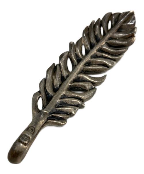 GARNI（ガルニ）GARNI (ガルニ) フェザーペンダントトップの古着・服飾アイテム