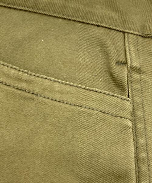 WHITE MOUNTAINEERING（ホワイトマウンテ二アニング）WHITE MOUNTAINEERING (ホワイトマウンテ二アニング) STRETCHED TAPERED PANTS カーキ サイズ:SIZE2の古着・服飾アイテム