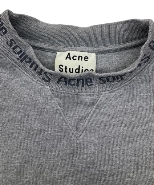 Acne studios（アクネ ストゥディオズ）ACNE STUDIOS (アクネ ストゥディオズ) Flogho Neck Logo Crew グレー サイズ:Lの古着・服飾アイテム