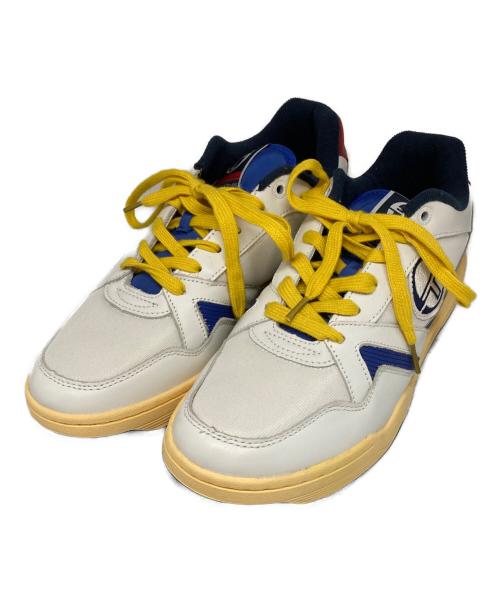 Sergio Tacchini（セルジオタッキーニ）Sergio Tacchini (セルジオタッキーニ) ローカットスニーカー ホワイト サイズ:UK9.5の古着・服飾アイテム