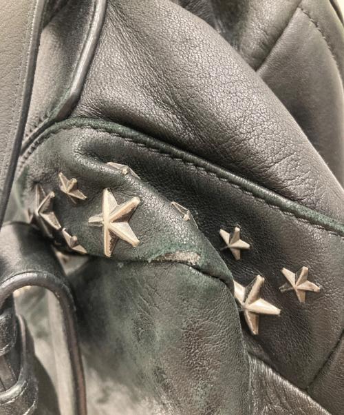 JIMMY CHOO（ジミーチュウ）JIMMY CHOO (ジミーチュウ) ワンショルダーリュック ブラックの古着・服飾アイテム