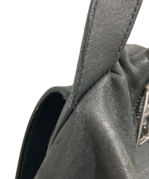 JIMMY CHOO（ジミーチュウ）JIMMY CHOO (ジミーチュウ) ワンショルダーリュック ブラックの古着・服飾アイテム