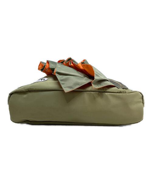 OUTDOOR PRODUCTS（アウトドア プロダクツ）OUTDOOR PRODUCTS (アウトドア プロダクツ) RISLEY (リズレー) トライアングルフリルバッグ グリーンの古着・服飾アイテム