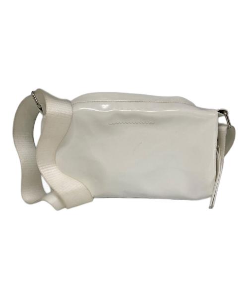 MM6 Maison Margiela（エムエムシックスメゾンマルジェラ）MM6 Maison Margiela (エムエムシックスメゾンマルジェラ) クロスボディーバッグ ホワイトの古着・服飾アイテム