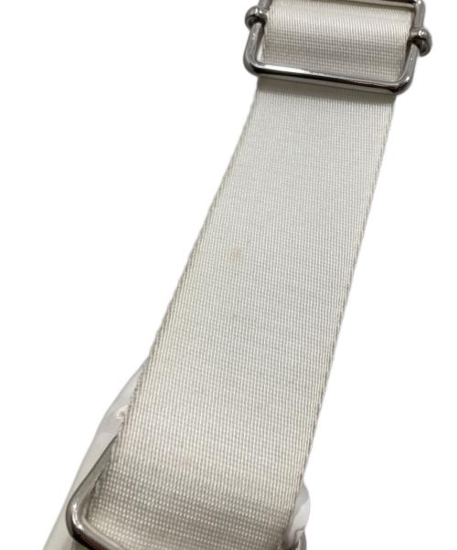 MM6 Maison Margiela（エムエムシックスメゾンマルジェラ）MM6 Maison Margiela (エムエムシックスメゾンマルジェラ) クロスボディーバッグ ホワイトの古着・服飾アイテム