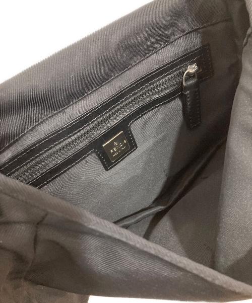 FENDI（フェンディ）FENDI (フェンディ) ロゴプレートショルダーバッグ ブラックの古着・服飾アイテム