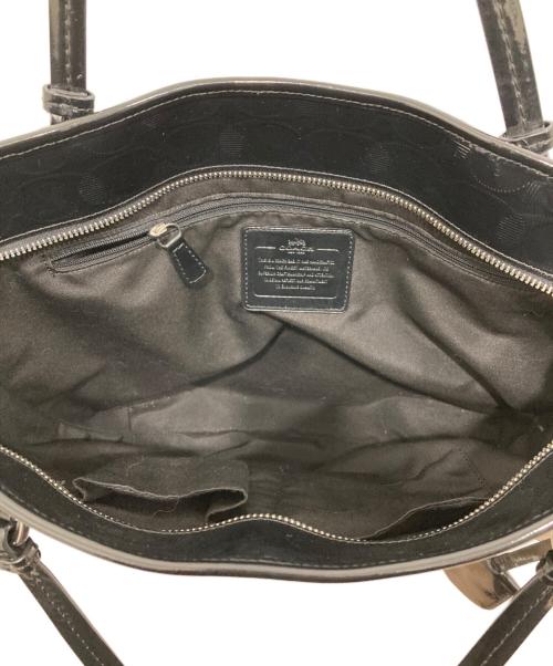 COACH（コーチ）COACH (コーチ) エナメルスグネチャートートバッグ ブラックの古着・服飾アイテム
