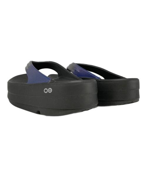 OOFOS（ウーフォス）OOFOS (ウーフォス) リカバリーサンダル ブラック サイズ:EU38の古着・服飾アイテム