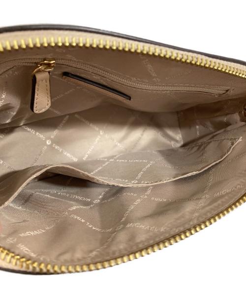 MICHAEL KORS（マイケルコース）MICHAEL KORS (マイケルコース) ショルダーバッグ ベージュの古着・服飾アイテム