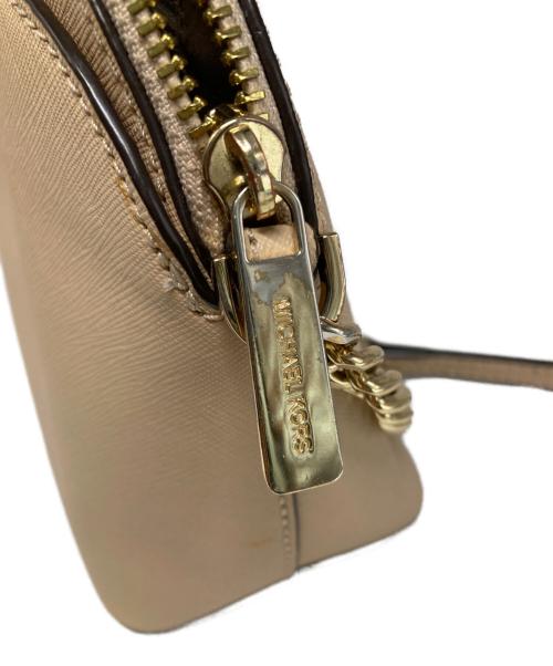 MICHAEL KORS（マイケルコース）MICHAEL KORS (マイケルコース) ショルダーバッグ ベージュの古着・服飾アイテム