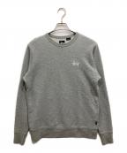 stussyステューシー）の古着「胸ロゴクルーネックスウェット」｜グレー