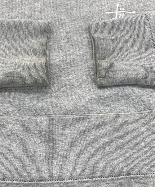 stussy（ステューシー）stussy (ステューシー) 胸ロゴクルーネックスウェット グレー サイズ:Mの古着・服飾アイテム