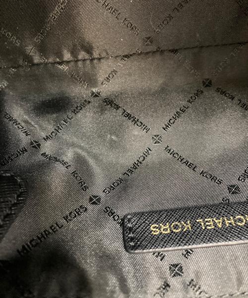 MICHAEL KORS（マイケル・コース）MICHAEL KORS (マイケル・コース) 薔薇柄ショルダーバッグ ブラックの古着・服飾アイテム