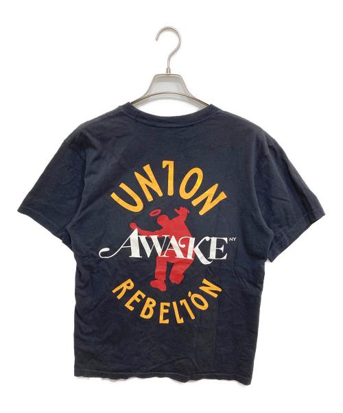 AWAKE（アウェイク）AWAKE (アウェイク) UNION (ユニオン) Rebelion Tee/プリントTシャツ ブラック サイズ:Mの古着・服飾アイテム