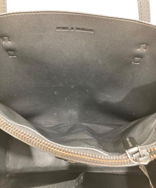 CHARLES & KEITH（チャールズアンドキース）CHARLES & KEITH (チャールズアンドキース) クラシックダブルハンドル トートバッグ ブラックの古着・服飾アイテム
