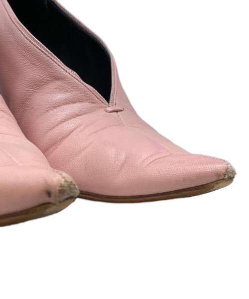 CELINE（セリーヌ）CELINE (セリーヌ) Vネックラムスキンパンプス ピンク サイズ:SIZE36.5の古着・服飾アイテム