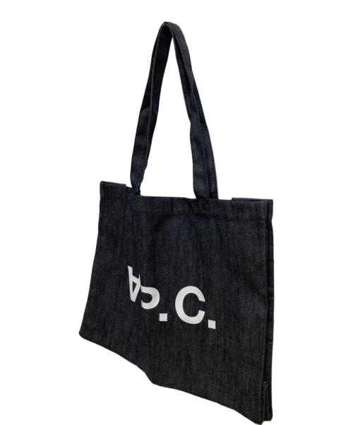 A.P.C.（アーペーセー）A.P.C. (アーペーセー) Daniela logo-print denim tote bag インディゴの古着・服飾アイテム