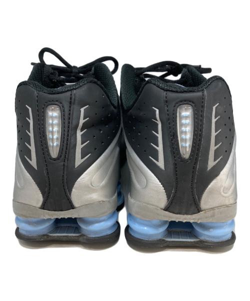 NIKE（ナイキ）NIKE (ナイキ) SHOX R4 シルバー×ブラック サイズ:27cmの古着・服飾アイテム