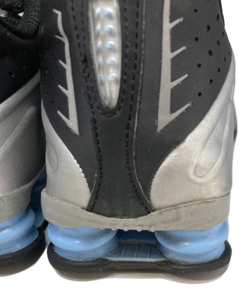 NIKE（ナイキ）NIKE (ナイキ) SHOX R4 シルバー×ブラック サイズ:27cmの古着・服飾アイテム