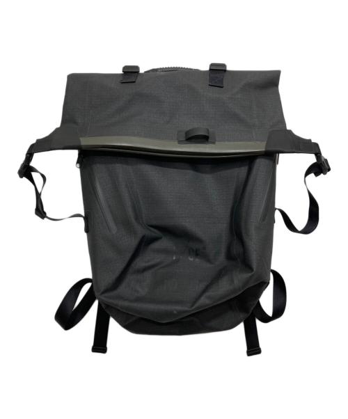 F/CE.（エフシーイー）F/CE. (エフシーイー) NO SEAM ROLLTOP グレーの古着・服飾アイテム