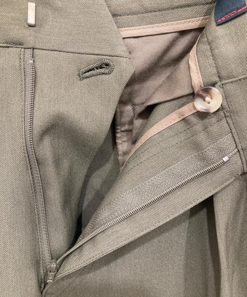 THE GIGI（ザ・ジジ）THE GIGI (ザ・ジジ) カーゴスラックス オリーブ サイズ:Mの古着・服飾アイテム