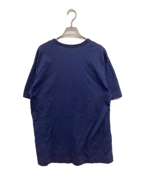 PLAY COMME des GARCONS（プレイコムデギャルソン）PLAY COMME des GARCONS (プレイコムデギャルソン) T-Shirt With Gold Emblem ネイビー サイズ:XXLの古着・服飾アイテム