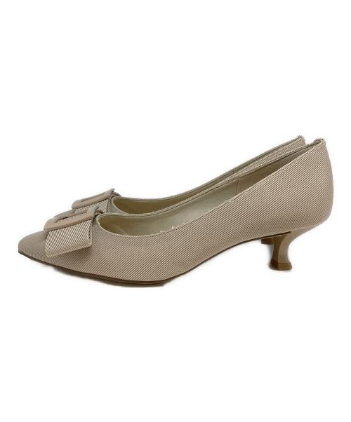 Le Talon（ル タロン）Le Talon (ル タロン) Buckle Ribbon pumps ベージュ サイズ:SIZE 22 1/2の古着・服飾アイテム