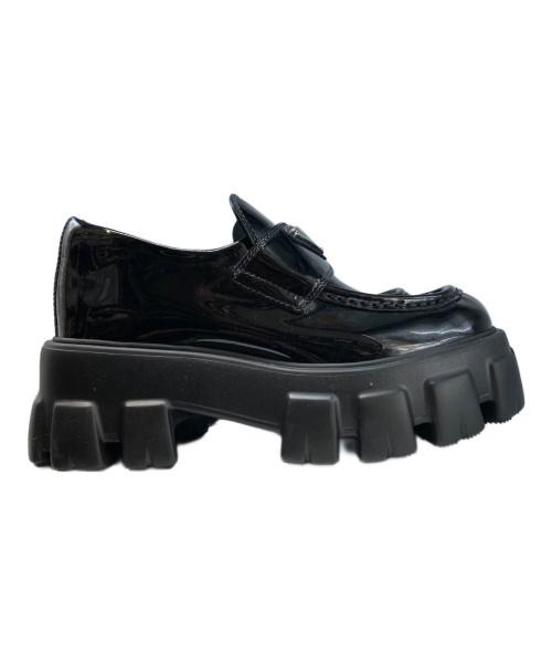PRADA（プラダ）PRADA (プラダ) モノリスパテントレザーローファー ブラック サイズ:SIZE35の古着・服飾アイテム