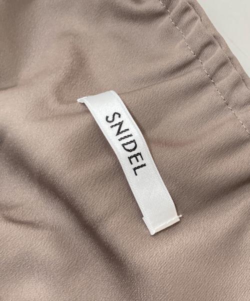 Snidel（スナイデル）Snidel (スナイデル) ホルターキャミワンピース ベージュ サイズ:SIZE0の古着・服飾アイテム