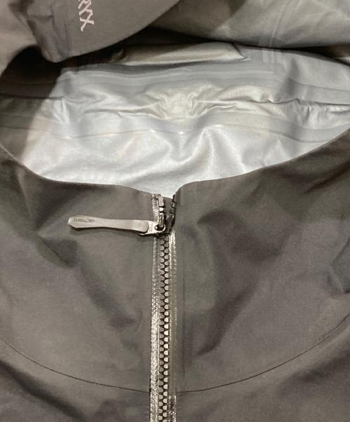 ARC'TERYX（アークテリクス）ARC'TERYX (アークテリクス) BETA JACKET ブラック サイズ:Mの古着・服飾アイテム