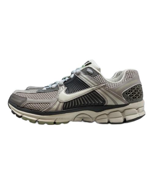 NIKE（ナイキ）NIKE (ナイキ) ZOOM VOMERO 5 グレー サイズ:27.5㎝の古着・服飾アイテム