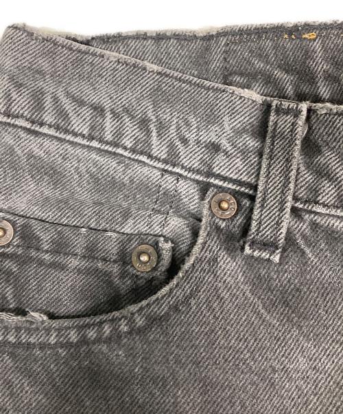LEVI'S（リーバイス）LEVI'S (リーバイス) 後染め550 ブラックデニムパンツ グレー サイズ:W30の古着・服飾アイテム