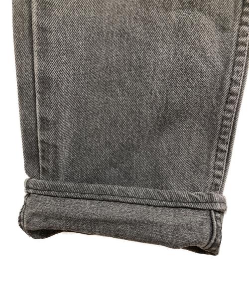 LEVI'S（リーバイス）LEVI'S (リーバイス) 後染め550 ブラックデニムパンツ グレー サイズ:W30の古着・服飾アイテム