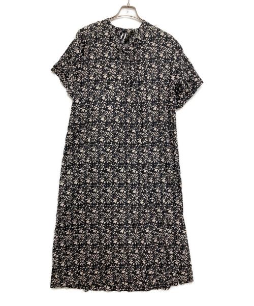 CLOTH&CROSS（クロスアンドクロス）CLOTH&CROSS (クロスアンドクロス) 総柄ワンピース ブラック サイズ:表記なしの古着・服飾アイテム