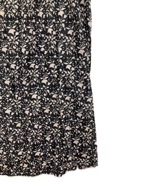 CLOTH&CROSS（クロスアンドクロス）CLOTH&CROSS (クロスアンドクロス) 総柄ワンピース ブラック サイズ:表記なしの古着・服飾アイテム
