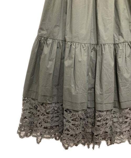 CLOTH&CROSS（クロスアンドクロス）CLOTH&CROSS (クロスアンドクロス) バテンレースタックティアードスカート カーキ サイズ:2の古着・服飾アイテム