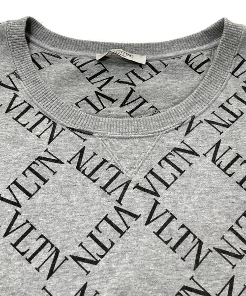 VALENTINO（ヴァレンティノ）VALENTINO (ヴァレンティノ) VLTNロゴプリントスウェット グレー サイズ:Lの古着・服飾アイテム
