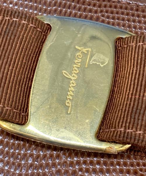 Salvatore Ferragamo（サルヴァトーレ フェラガモ）Salvatore Ferragamo (サルヴァトーレ フェラガモ) ヴァラリボンハンドバッグ ブラウンの古着・服飾アイテム