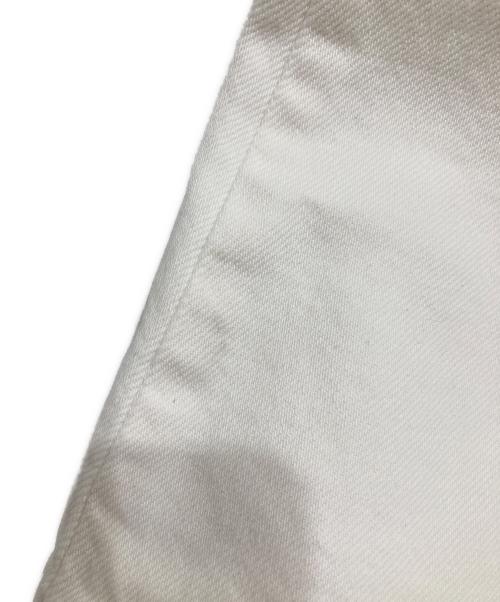 DIESEL（ディーゼル）DIESEL (ディーゼル) D-AKII/フレアデニムパンツ ホワイト サイズ:W27の古着・服飾アイテム