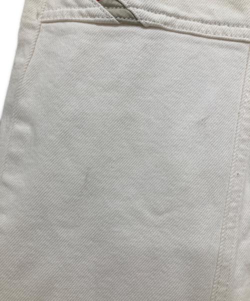 DIESEL（ディーゼル）DIESEL (ディーゼル) D-AKII/フレアデニムパンツ ホワイト サイズ:W27の古着・服飾アイテム