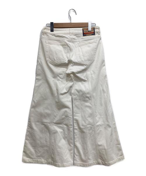 DIESEL（ディーゼル）DIESEL (ディーゼル) D-AKII/フレアデニムパンツ ホワイト サイズ:W27の古着・服飾アイテム