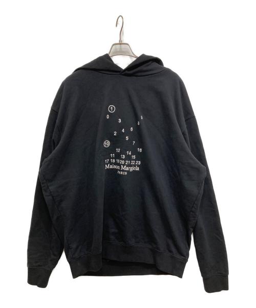 Maison Margiela（メゾンマルジェラ）Maison Margiela (メゾンマルジェラ) カレンダーグラフィック ロゴ スウェットパーカー ブラック サイズ:Lの古着・服飾アイテム