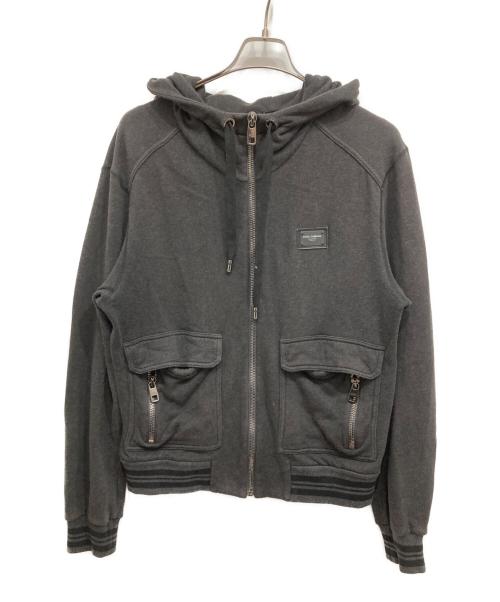 DOLCE & GABBANA（ドルチェ＆ガッバーナ）DOLCE & GABBANA (ドルチェ＆ガッバーナ) ロゴプレートジップパーカー ブラック サイズ:50の古着・服飾アイテム