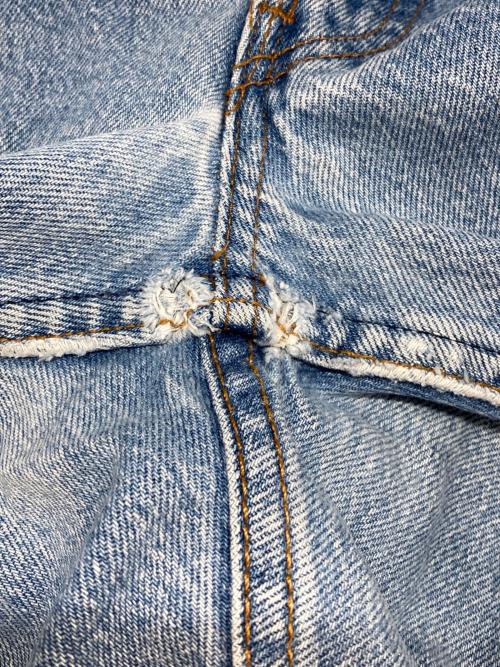 LEVI'S（リーバイス）LEVI'S (リーバイス) デニムパンツ スカイブルー サイズ:81cm (W32)の古着・服飾アイテム