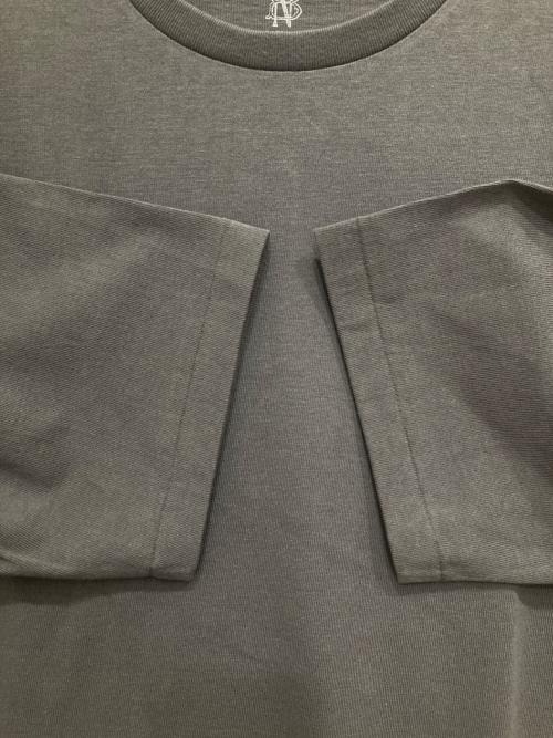 BATONER（バトナ―）BATONER (バトナ―) MERIYASU T-SHIRT グレー サイズ:3 未使用品の古着・服飾アイテム