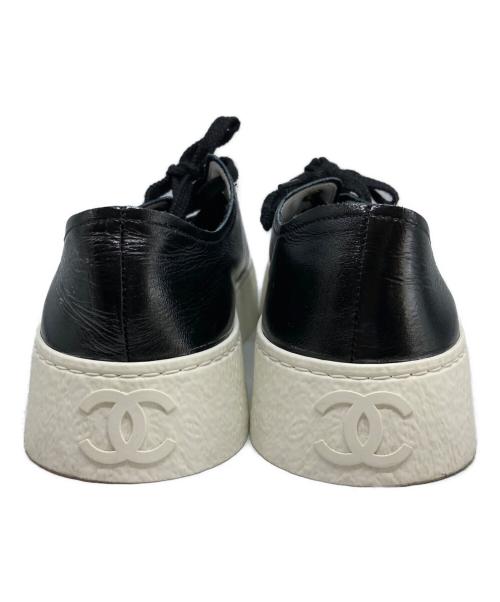 CHANEL（シャネル）CHANEL (シャネル) ローカットロゴマークチャームスニーカー ブラック サイズ:35の古着・服飾アイテム