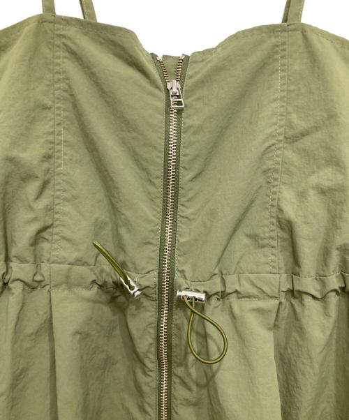 RAY BEAMS（レイ ビームス）RAY BEAMS (レイ ビームス) カーゴポケット キャミ サロペット カーキ 未使用品の古着・服飾アイテム