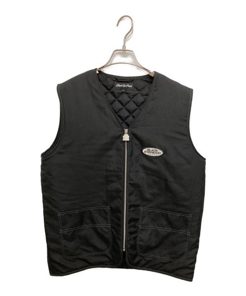 THE BLACK EYE PATCH（ブラックアイパッチ）THE BLACK EYE PATCH (ブラックアイパッチ) 中綿ロゴパッチベスト ブラック サイズ:Lの古着・服飾アイテム