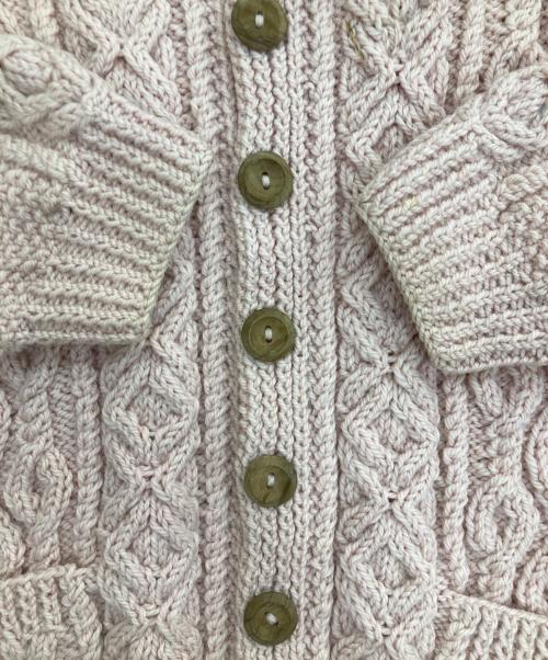 INVERALLAN（インバーアラン）INVERALLAN (インバーアラン) ケーブルニットカーディガン ピンク サイズ:表記なしの古着・服飾アイテム